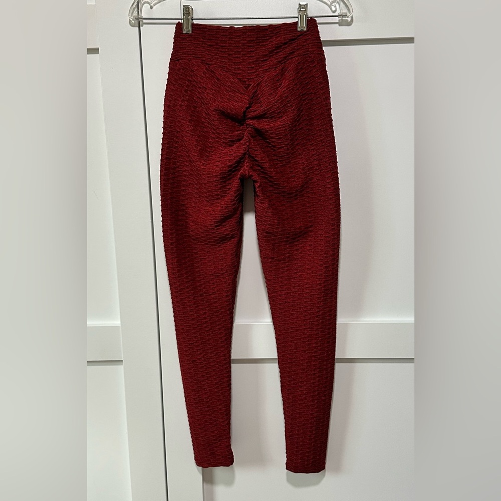 Red Scrunch Butt Textured Leggings – High Waist – One Size